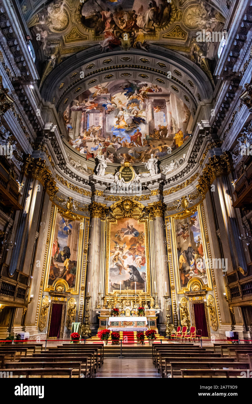 L'église de Saint Ignace de Loyola au Campus Martius, Rome, avec les fresques d'Andrea Pozzo