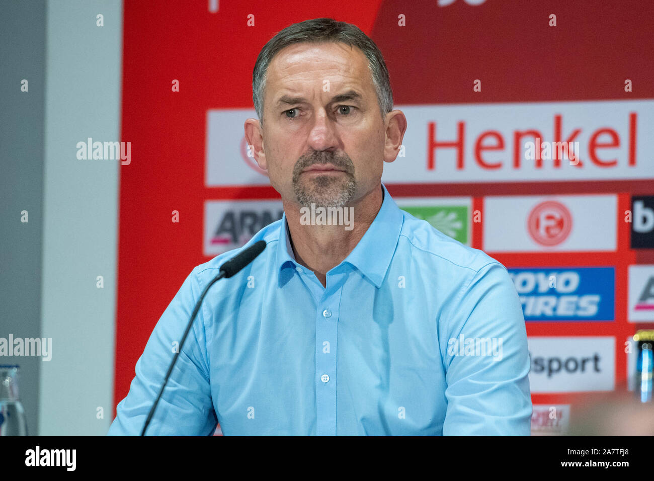 Coach Achim BEIERLORZER (K) au cours de la conférence de presse après le match, PK, à mi-temps, le football 1. Bundesliga, 10. Journée, Fortuna Dusseldorf (D) - 1.FC Cologne (K) 2 : 0, 03 novembre 2014 à Düsseldorf / Allemagne. ¬ | conditions dans le monde entier Banque D'Images