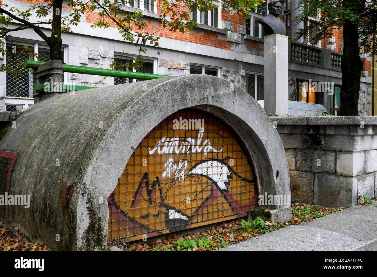 L'arrière de la Bibliothèque Nationale et Universitaire - Narodna in univerzitetna knjižnica, Ljubljana, Slovénie Banque D'Images