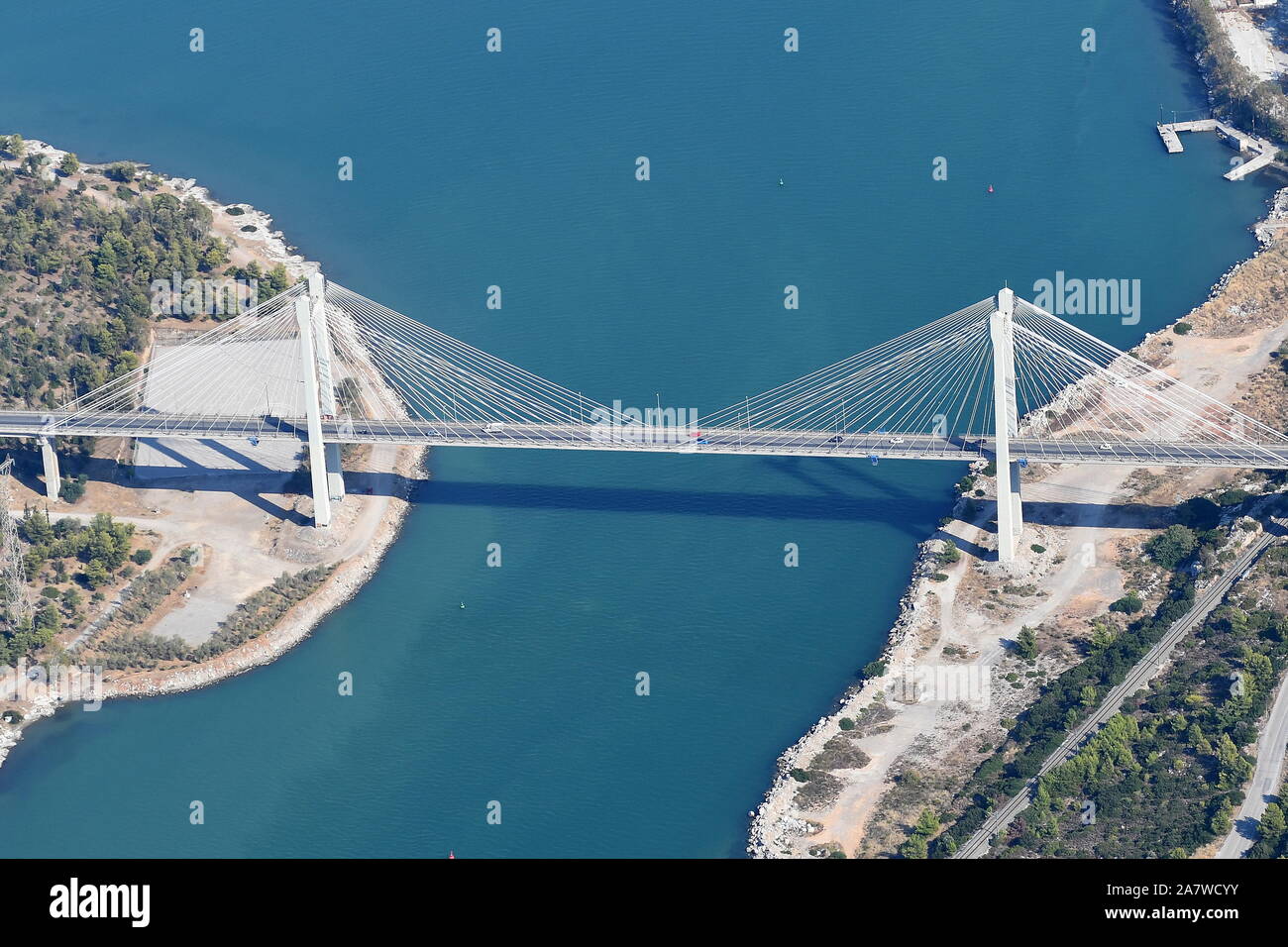 EURIPUS PONT SUR LE DÉTROIT DE CHALKIS EURIPUS, Grèce. Banque D'Images