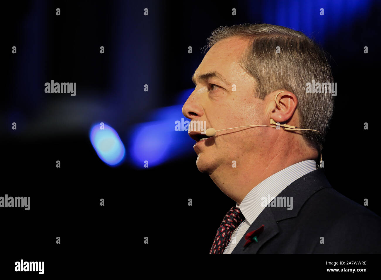 Chef de partie Brexit, Nigel Farage parle pendant la partie rallye où les 600 candidats au Parlement ont été introduits pour la prochaine élection générale. Banque D'Images