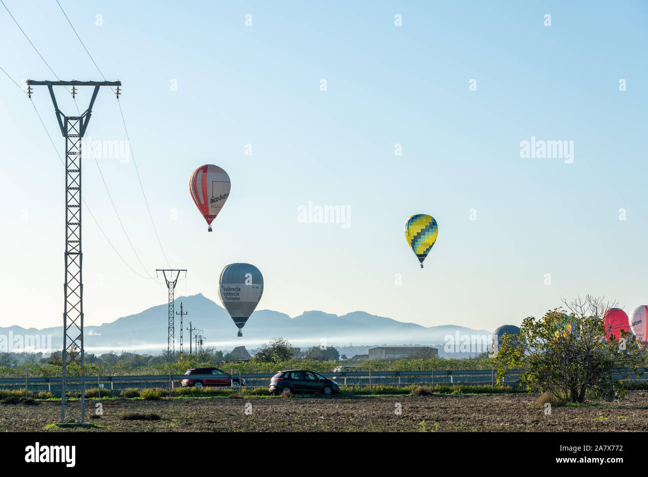 Vilafranca de Bonany, Baleares / Espagne - Octobre 26, 2019 Description : les avis de vol, championnat d'événement. Dans un paysage rural. Banque D'Images