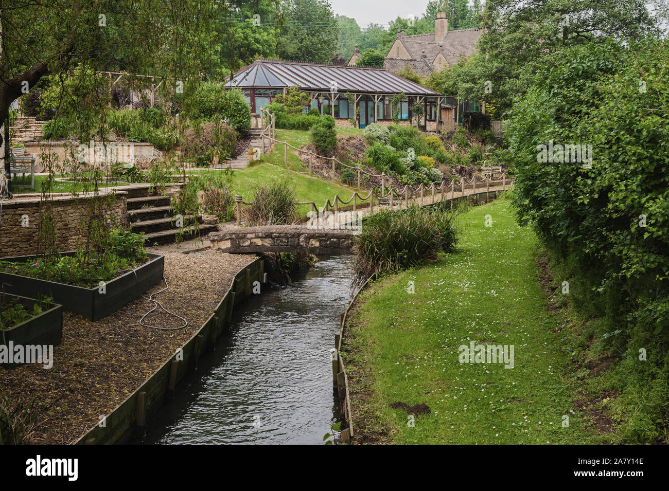 Chalets typiques et traditionnelles de Painswick connu sous le nom de reine des Cotswolds. Principalement des maisons construites à partir de la pierre de Cotswold couleur miel, UK Banque D'Images