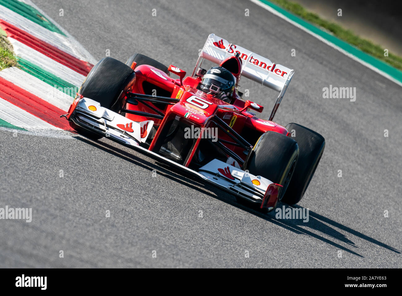 Mugello, Italie - 27 octobre 2019 : pas de courir avec Ferrari F1 moderne au cours de Ferrari Challenge Finale mondiale 2019 sur le circuit du Mugello en Italie Banque D'Images