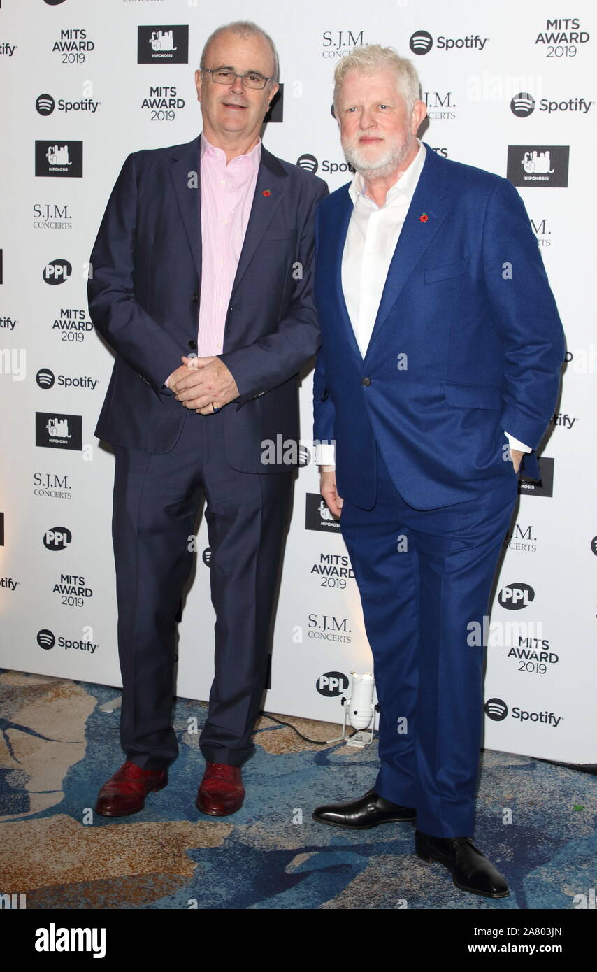 Londres, Royaume-Uni. 08Th Nov, 2019. Richard Griffiths et Harry Magee assister à l'industrie de la musique compte des prix à l'hôtel Grosvenor House, Park Lane à Londres. Credit : SOPA/Alamy Images Limited Live News Banque D'Images