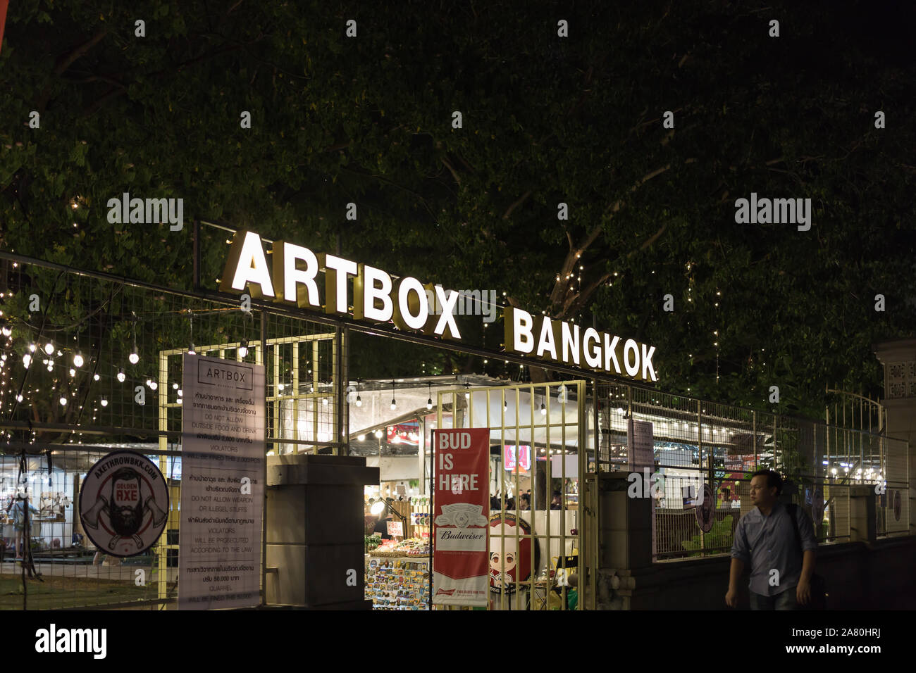 ARTBOX marché nocturne dans Bangkok, Thaïlande Banque D'Images