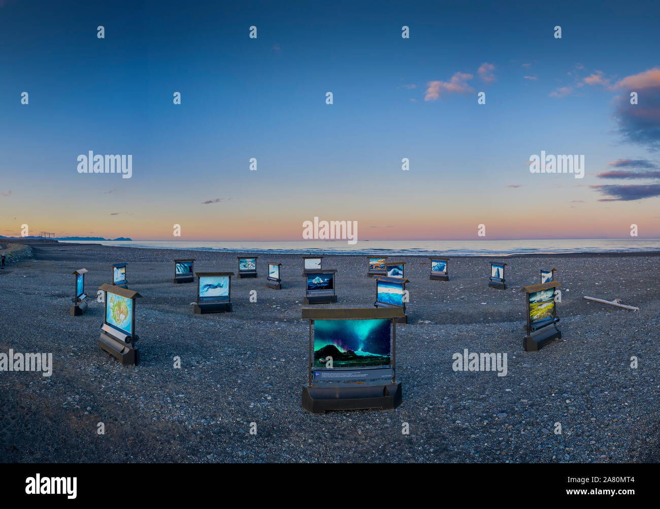 Exposition de photos en plein air, Jokulsarlon Glacial Lagoon, parc national du Vatnajökull, l'Islande, Site du patrimoine mondial de l'Unesco. Toutes les images par la glace professionnel Banque D'Images