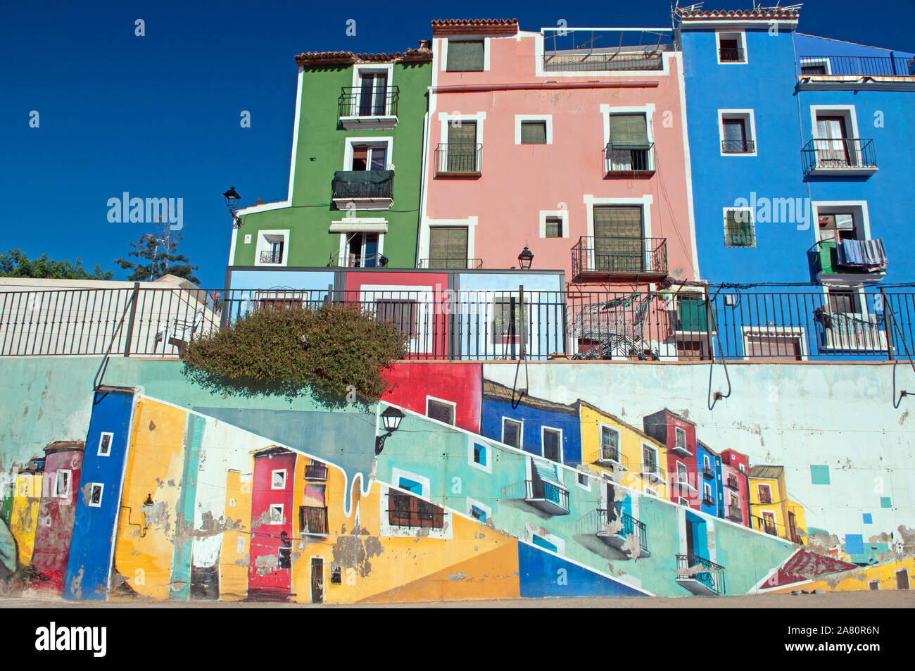 Art de rue dans la vieille ville de Villajoyosa, (la Villajoyosa), province d'Alicante, Espagne Banque D'Images