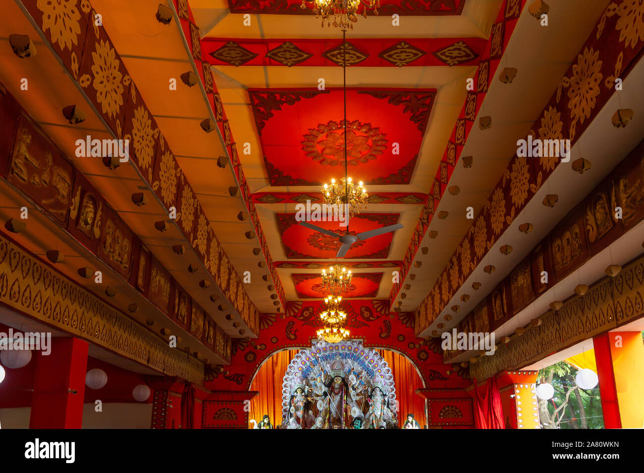 Kali Badi , CR.Park , New Delhi , Inde, Dt-05 Oct 2019.Vue de Durga Puja En Idiol Pandal Banque D'Images
