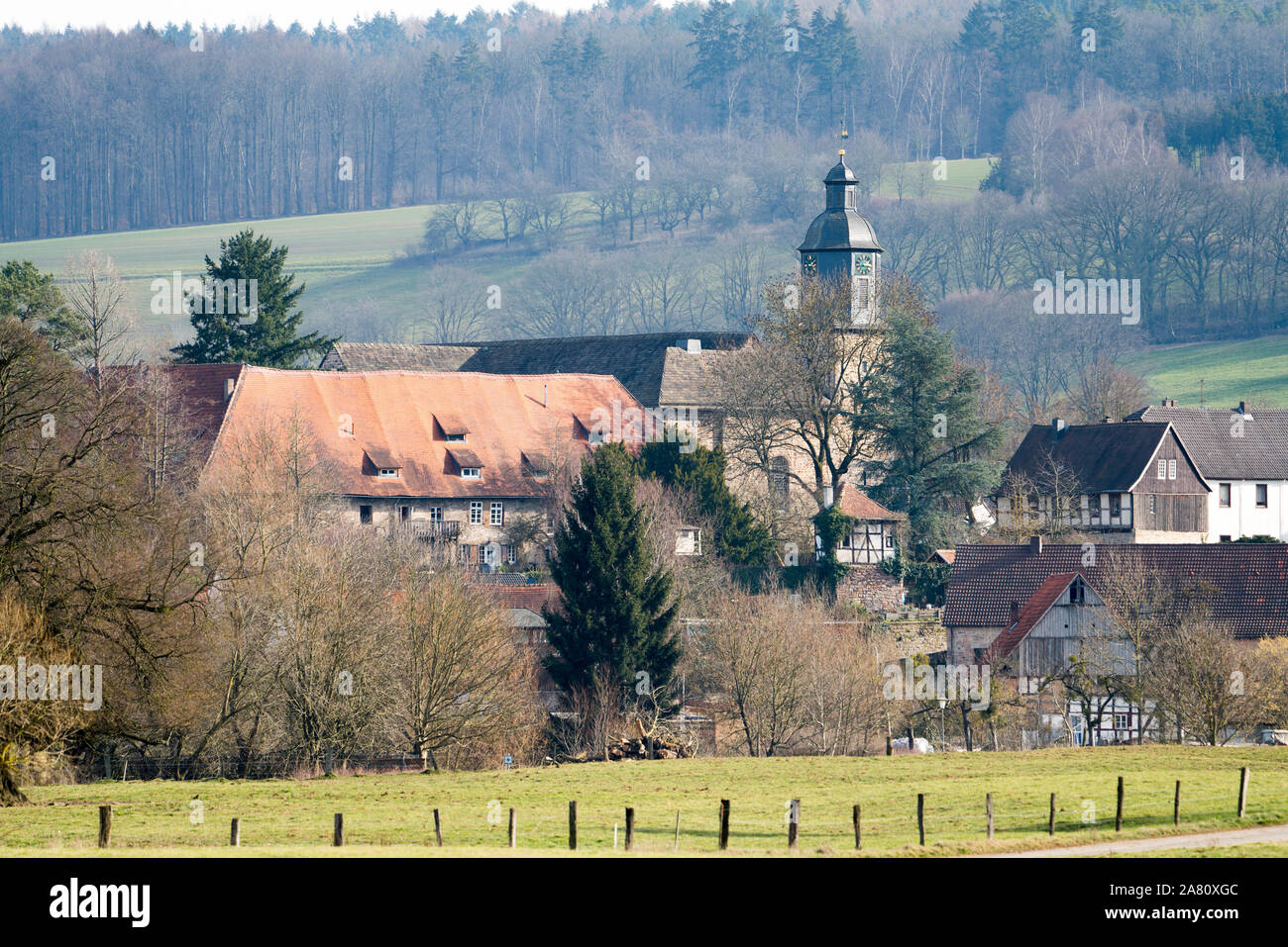 Lippoldsberg Lippoldsberg, Monastère, la vallée de la Weser, Weser Uplands, Thuringe, Hesse, Allemagne ; Banque D'Images