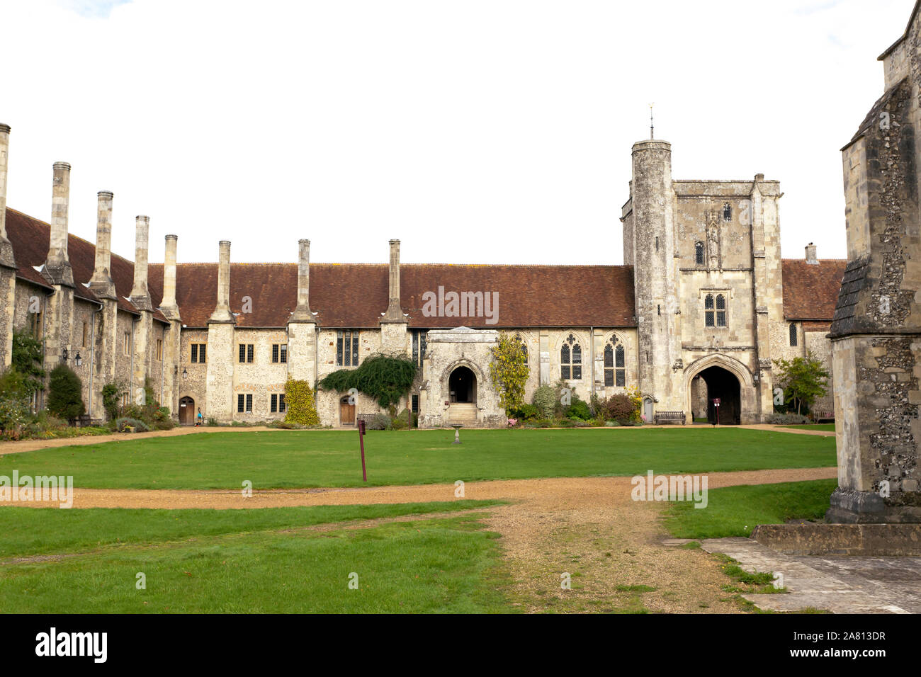 Vue sur la poignée à la tour en direction de Beaufort, les frères's Hall et les frères de l'Hôpital de Saint Croix, Winchester Banque D'Images