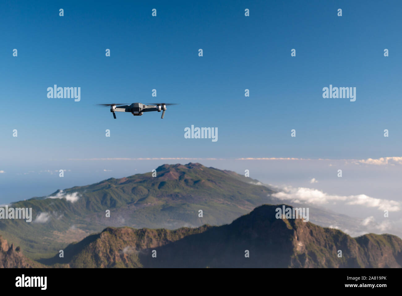 Vol de drones Banque de photographies et d’images à haute résolution ...