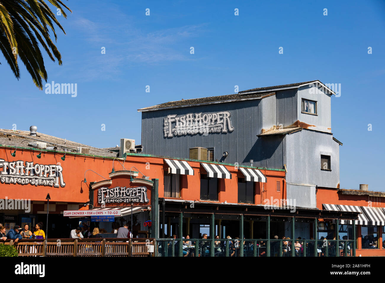 La trémie à poissons restaurant, MacAbee Beach, Cannery Row, Monterey, Californie, États-Unis d'Amérique. Banque D'Images