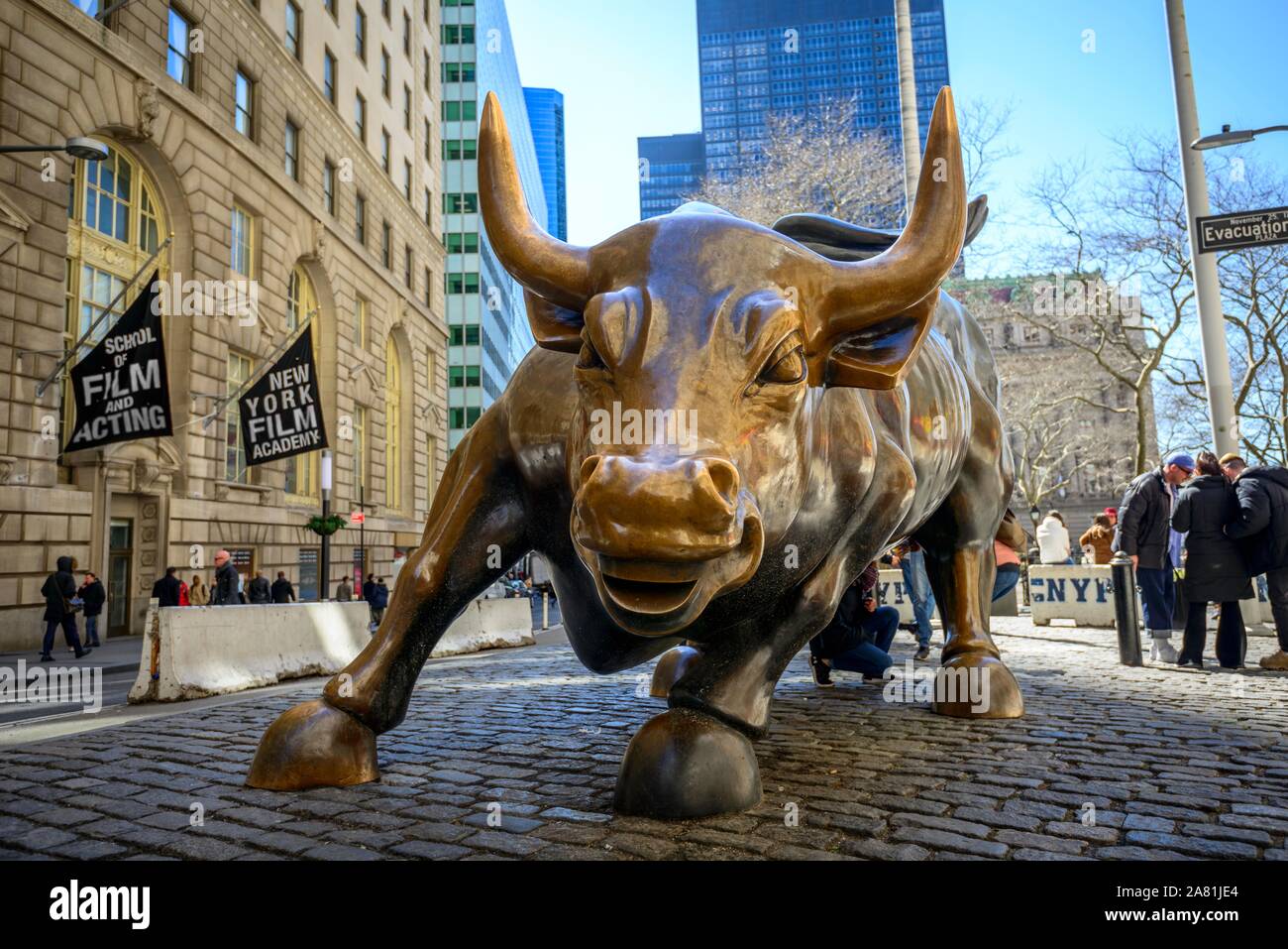 Bull figure en face de la bourse, de charge, Bull a également Wall Street Bull ou Bowling Green Bull, Bourse de New York, Wall Street Banque D'Images