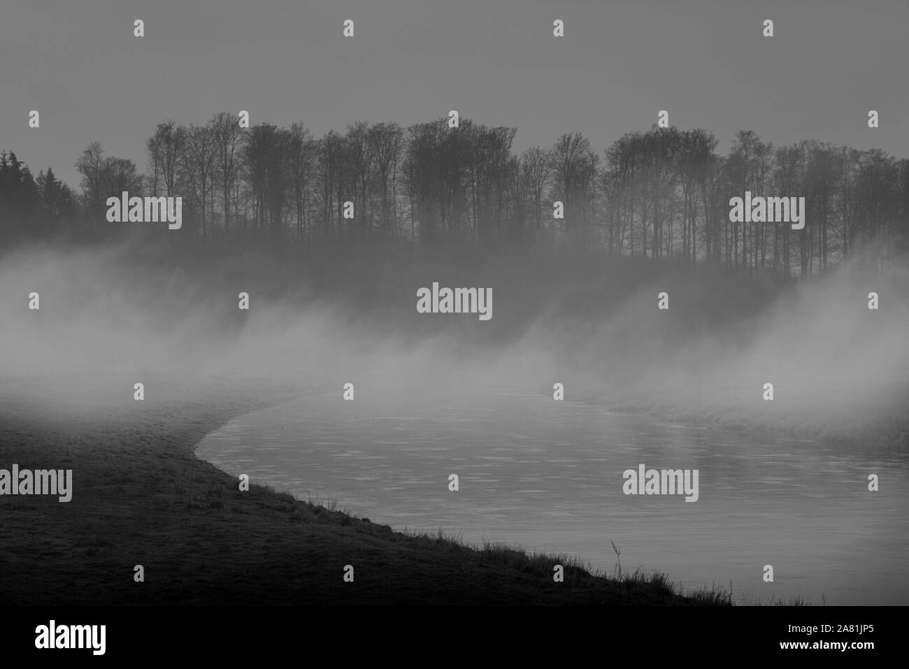 Paysage brumeux, près de Oberweser Weser, Hautes terres, Thuringe, Hesse, Allemagne ; Banque D'Images