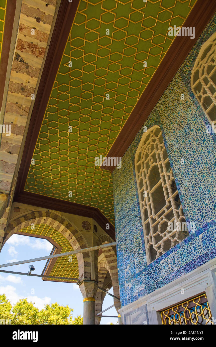 L'extérieur de la borne de Bagdad dans le palais de Topkapi, Istanbul. Banque D'Images