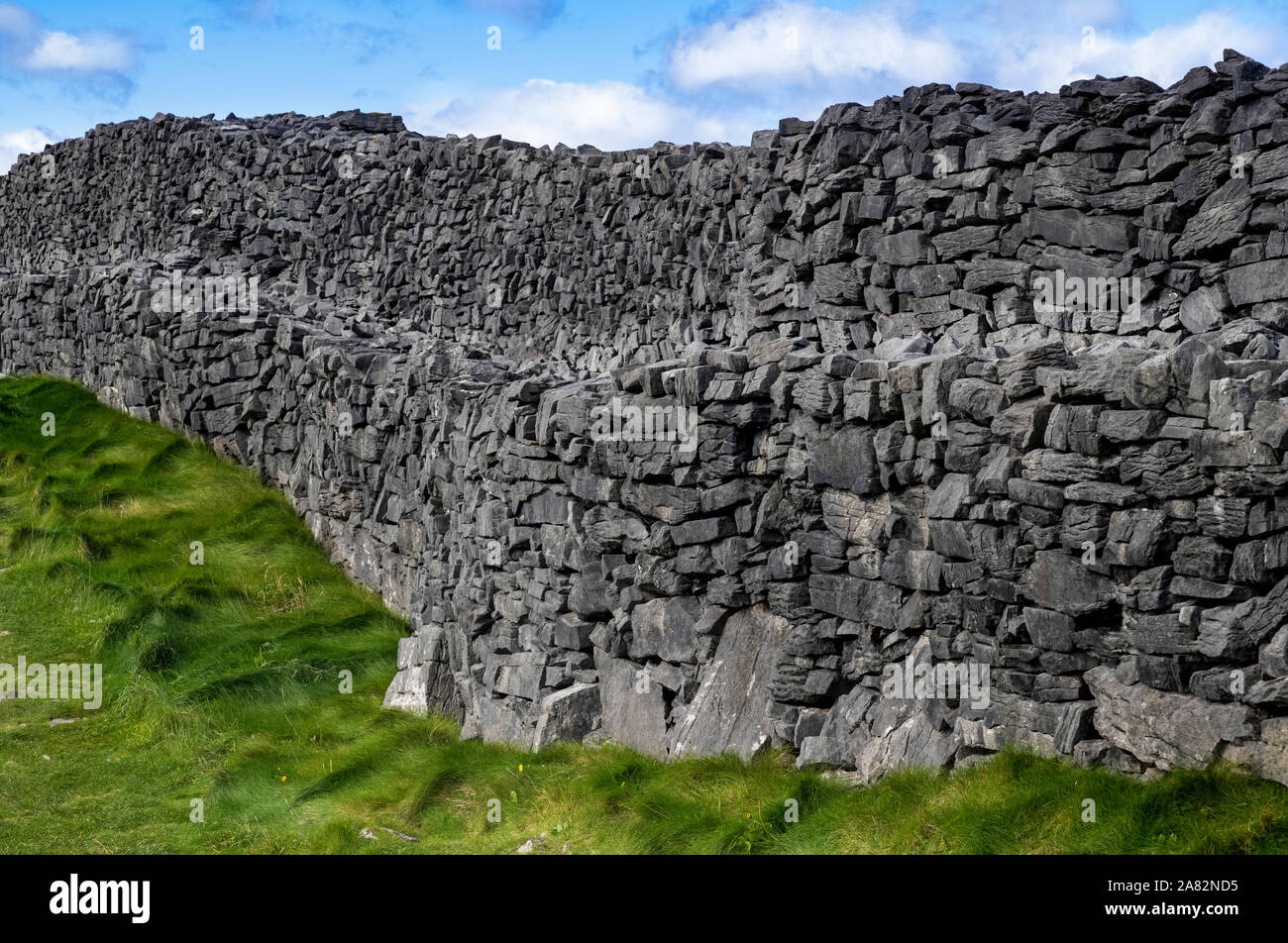 DUN AONGHASA (ca 11C BC) ÎLES ARAN COMTÉ DE GALWAY IRLANDE Banque D'Images
