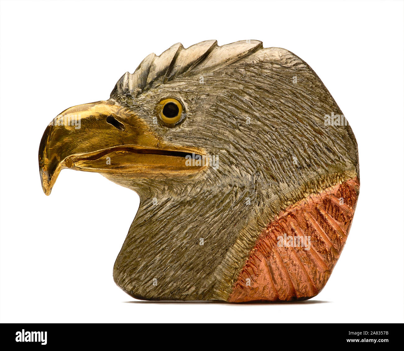 Médaillon en métal sculptées Tête d'aigle. Banque D'Images