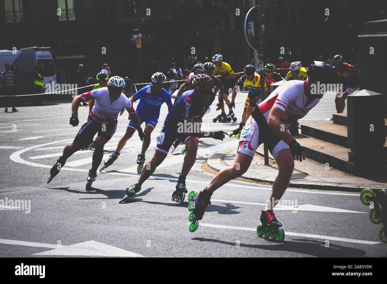 Les patineurs en compétition dans men's roller marathon du monde des jeux à rouleaux 2019 à Barcelone. Le championnat se déroulera du 4 au 14 juillet. Barcelone, Espagne. Banque D'Images
