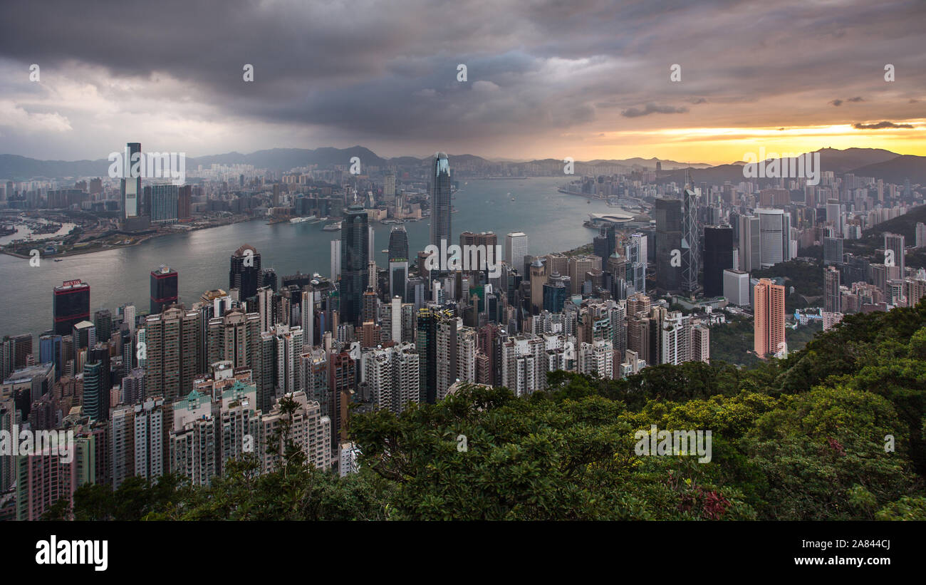 Vue magnifique sur la ville de Hong Kong du Victoria Peak, Chine Banque D'Images