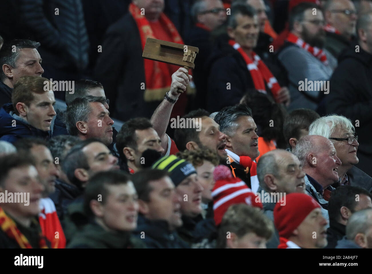 5 novembre 2019, Anfield, Liverpool, Angleterre ; Ligue des Champions, Liverpool v KRC Genk : supporters de Liverpool Crédit : Mark Cosgrove/News Images Banque D'Images