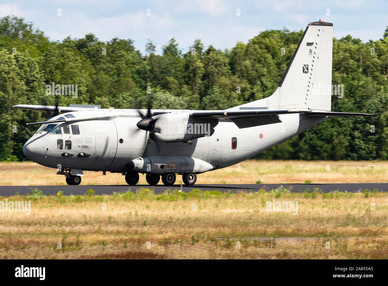 Démonstration d'un Alenia C-27J Spartan d'avion de transport militaire de l'Armée de l'air italienne. Banque D'Images