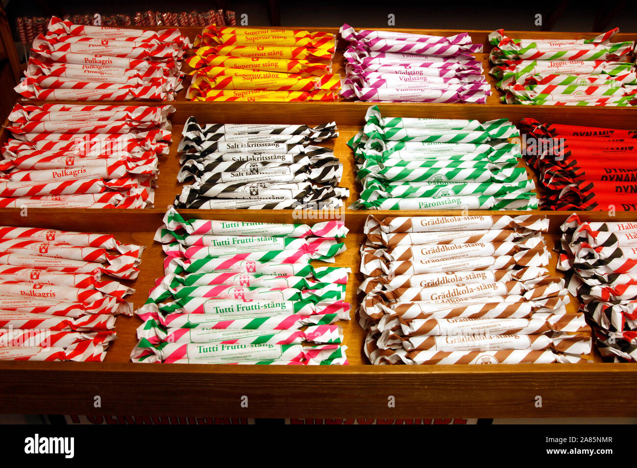Polkagris à Polkagris boulangerie Baker dans le centre de Gränna. Jeppe Photo Gustafsson Banque D'Images