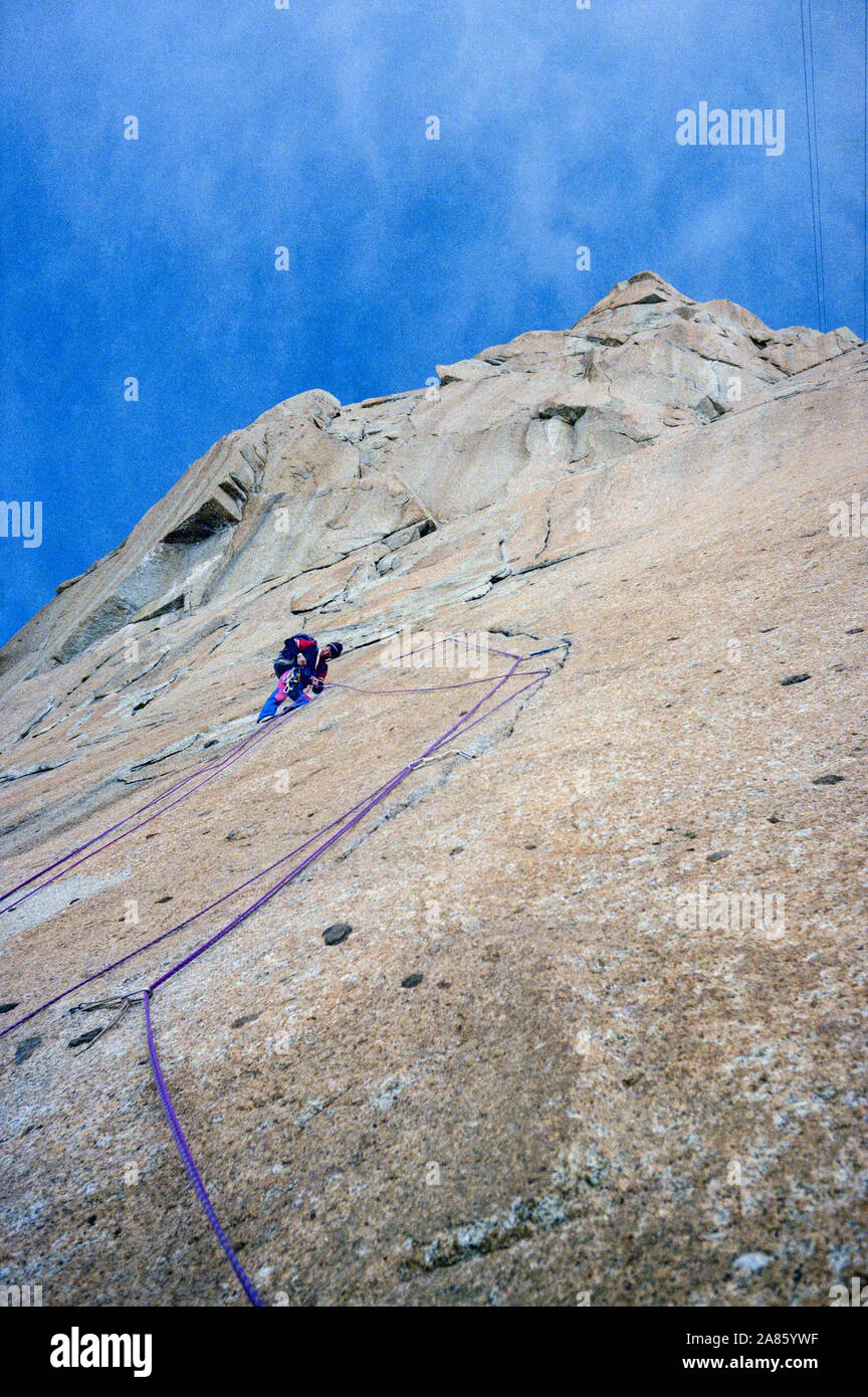 L'Aiguille du Midi Face Sud,le Z crack (1980) Banque D'Images