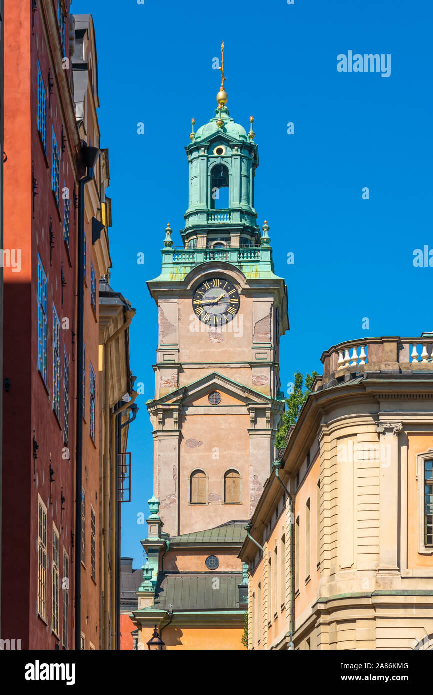 La Grande Église ou l'église de Saint-Nicolas, Storkyrkan Tour de l'horloge à Gamla Stan, Stockholm, Suède. Banque D'Images