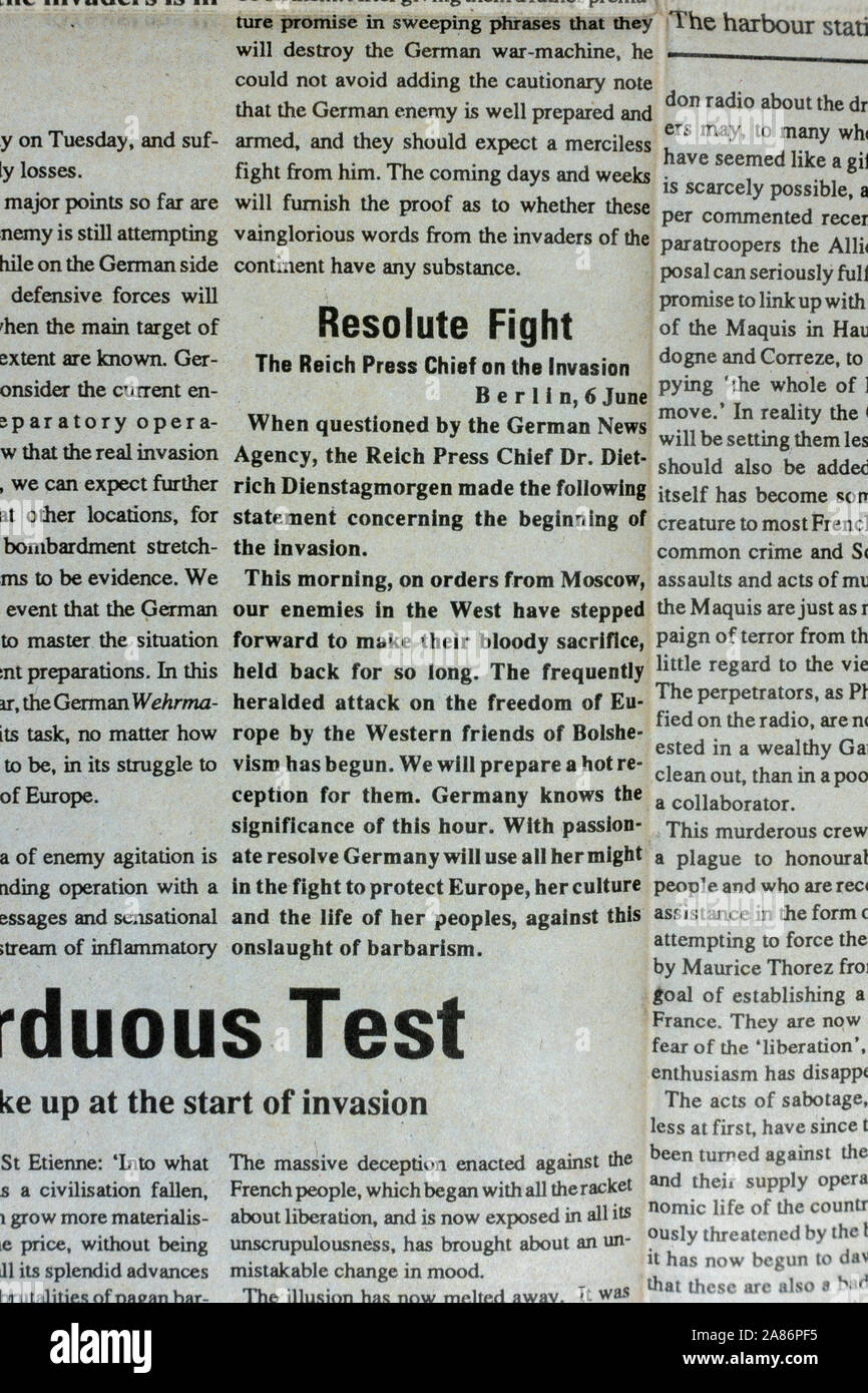 L'allemand annonce dans le journal allemand MZ am Abend) le 6 juin 1944 de l'invasion de l 'acte barbare" alliés sur D-Day. Banque D'Images