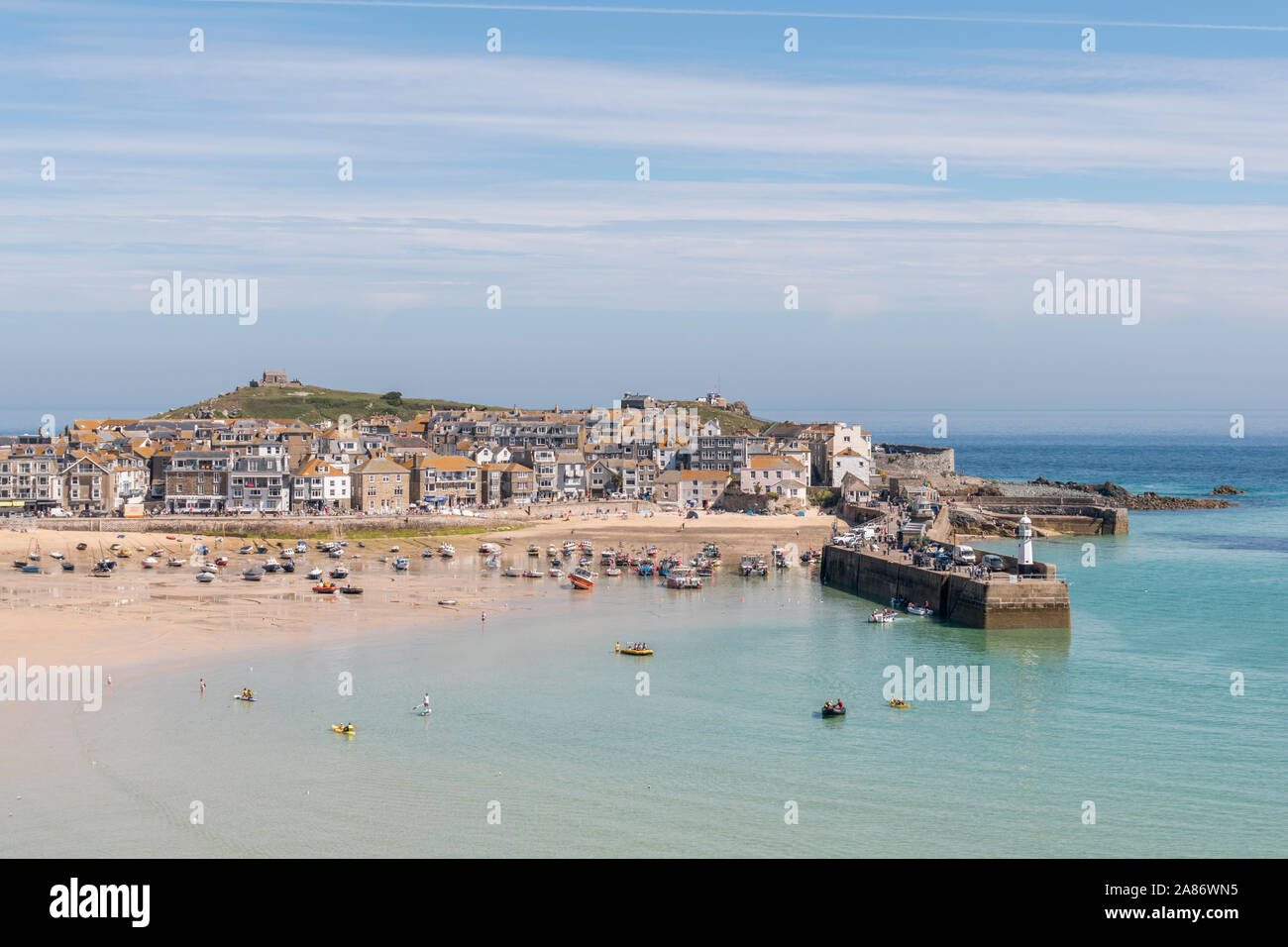 L'été dans la célèbre station balnéaire de St Ives, Cornwall. Banque D'Images