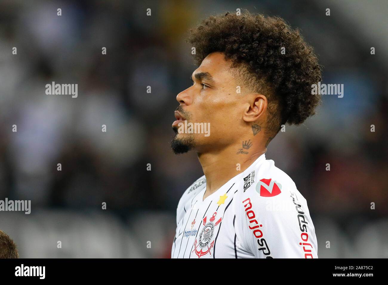 Urso Junior pendant le jeu entre les Corinthiens et Fortaleza pour la 31e ronde de la ligue brésilienne, connu localement sous le Campeonato Brasiliero. Le jeu a eu lieu à l'Arena Corinthians de Sao Paulo, Brésil. Banque D'Images