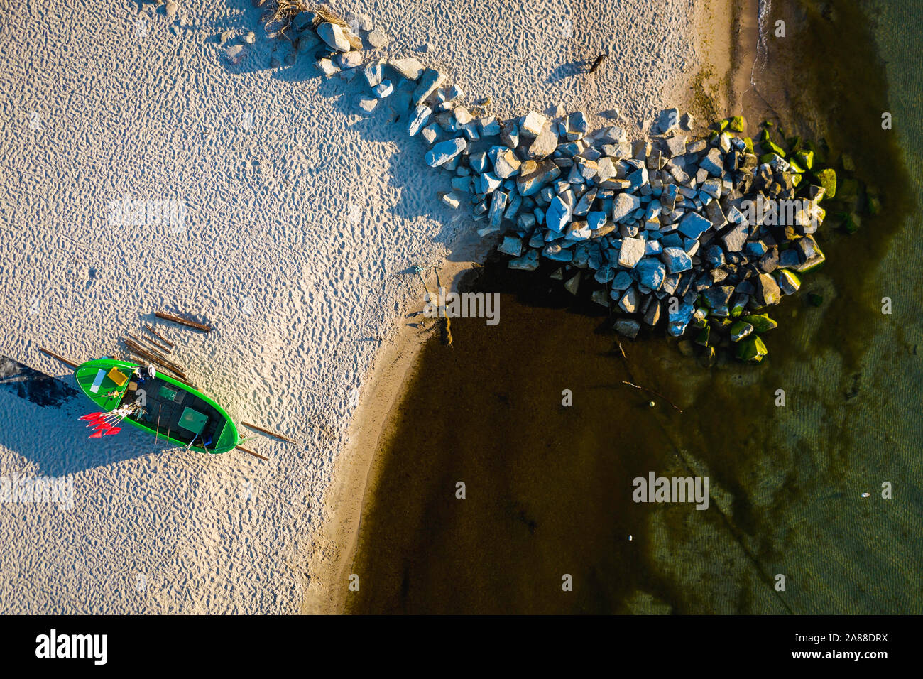 Vue aérienne sur la célèbre falaise de Gdynia Orlowo. Banque D'Images