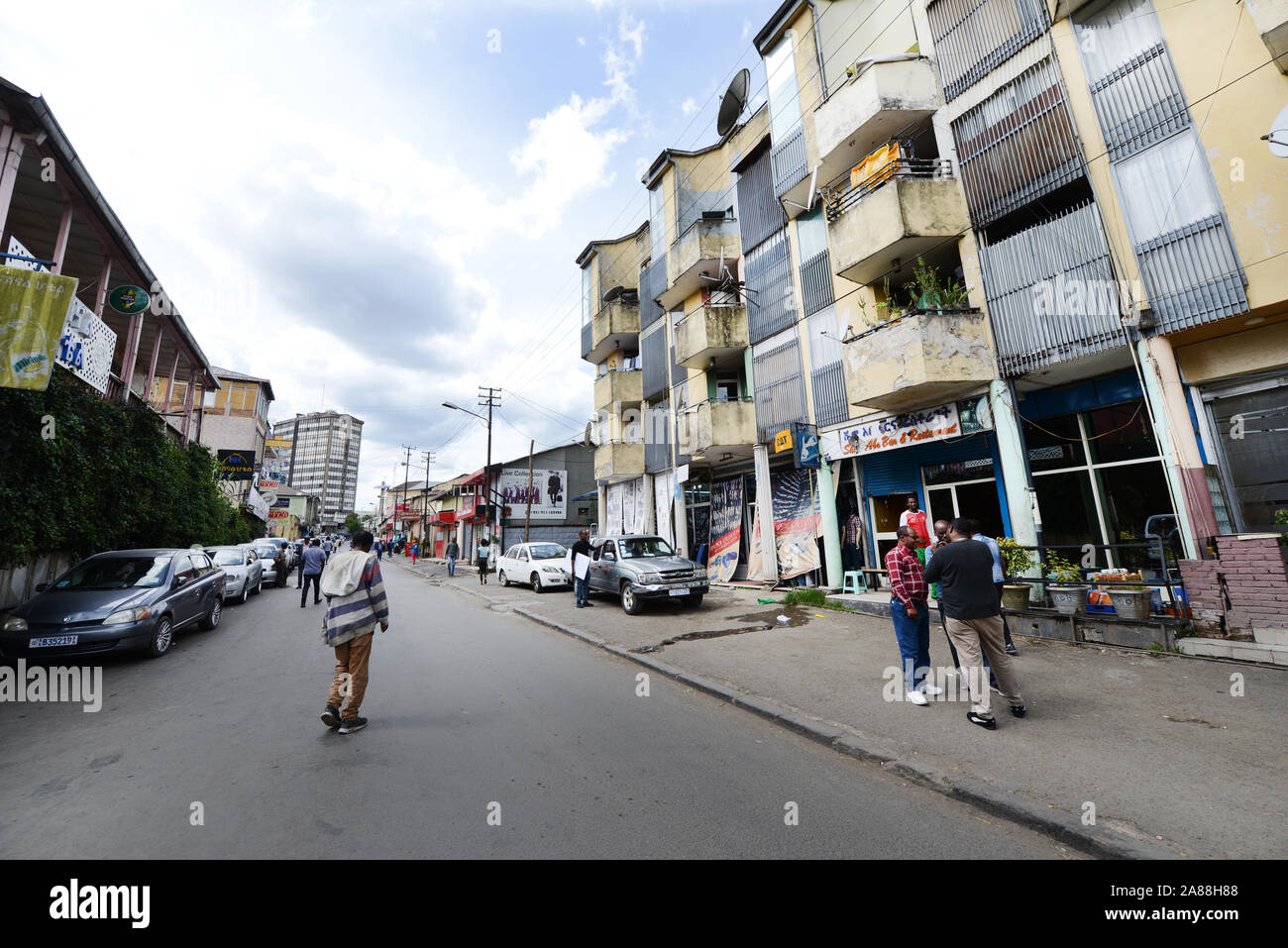 Les rues dans le quartier Piazza d'Addis-Abeba. Banque D'Images