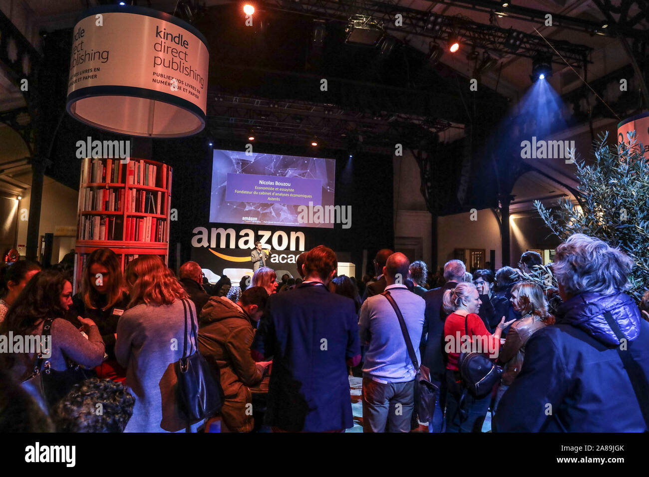 AMAZON ACADEMY PARIS Banque D'Images