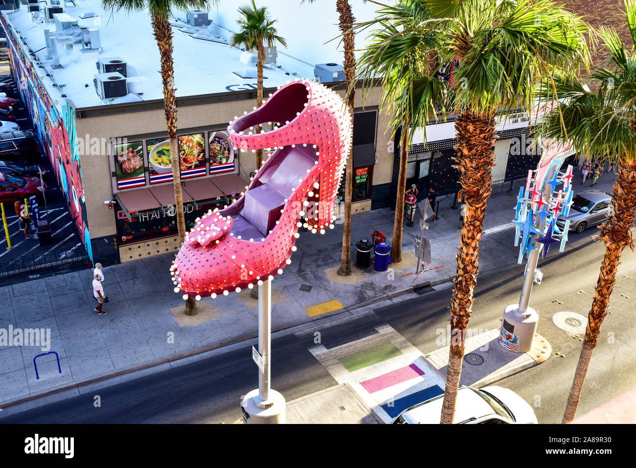 Une vue aérienne de la chaussure au néon sur Fremont Street, Las Vegas Banque D'Images