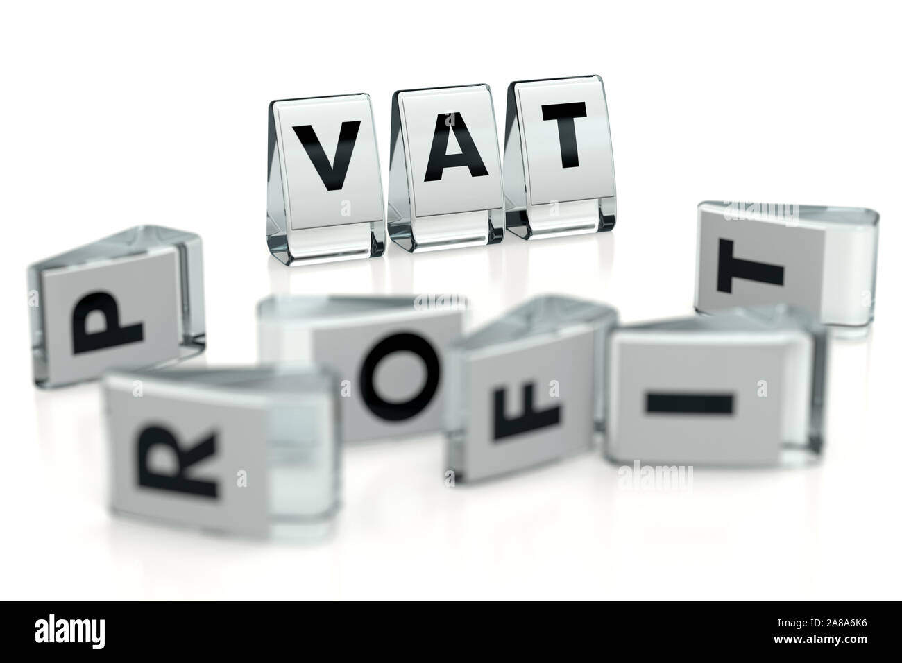 Mot de TVA sur papier glacé et blocs écrits chuté au profit des blocs avec des lettres floues. Isolé sur blanc. Taxe TVA élevée réduit les profits des entreprises - conc Banque D'Images