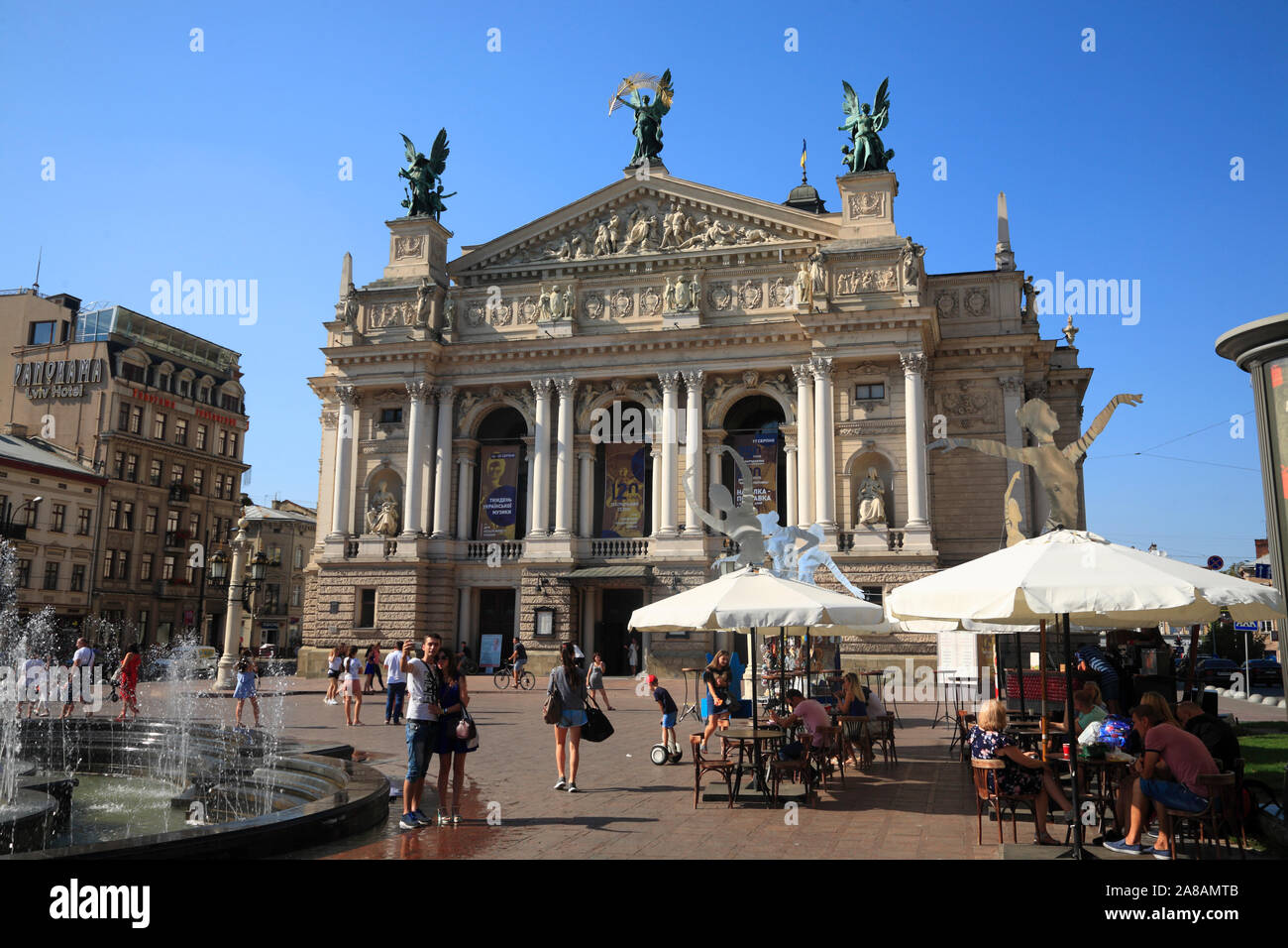 Opera House au boulevard Svobody Prospekt, Lviv, Ukraine Banque D'Images