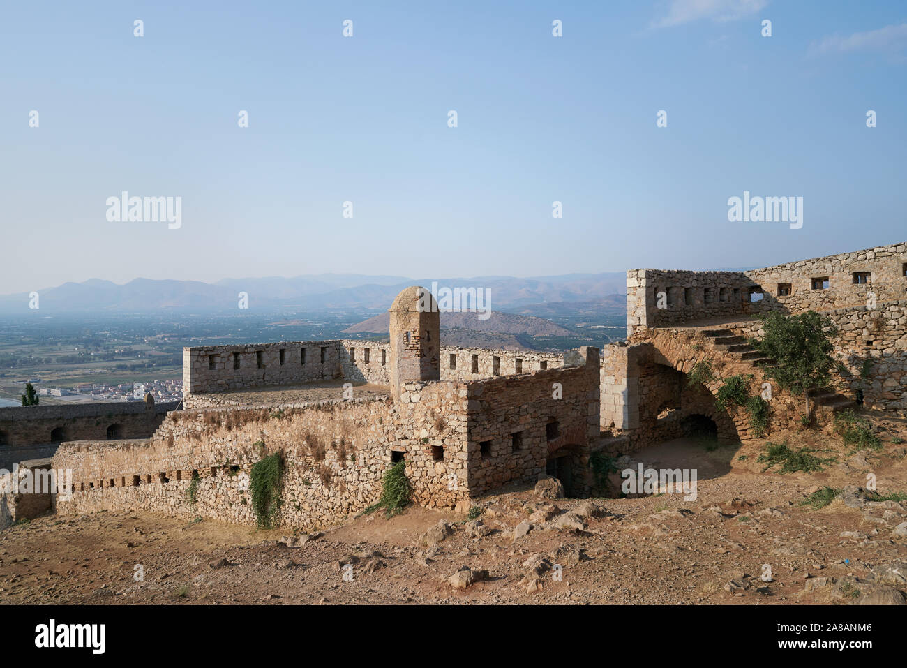 Les murs en pierre à l'intérieur de forteresse de Palamède dans Nauplie Grèce Banque D'Images