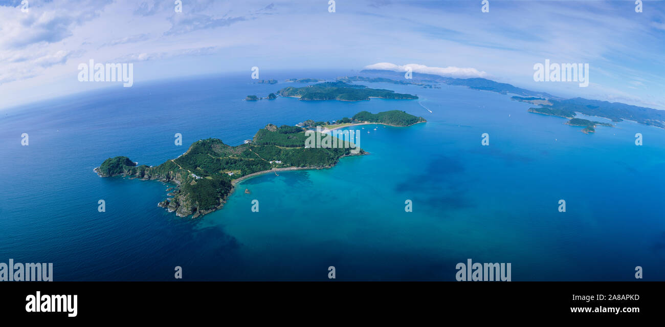 Vue aérienne d'une île, Bay of Islands, Île du Nord, Nouvelle-Zélande Banque D'Images