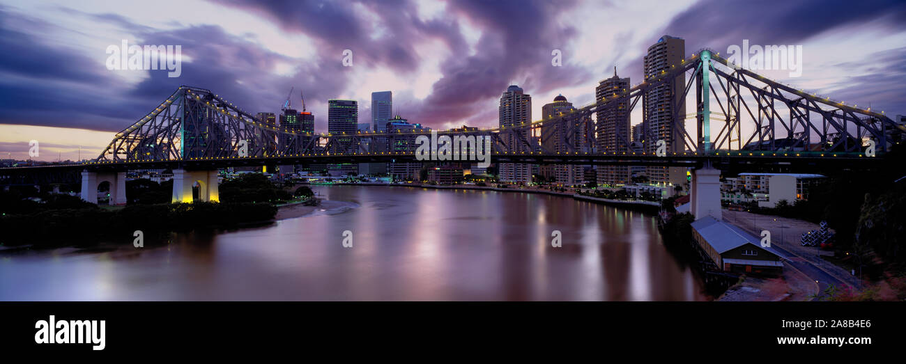 Pont cantilever à travers une rivière, Story Bridge, Brisbane, Australie Banque D'Images