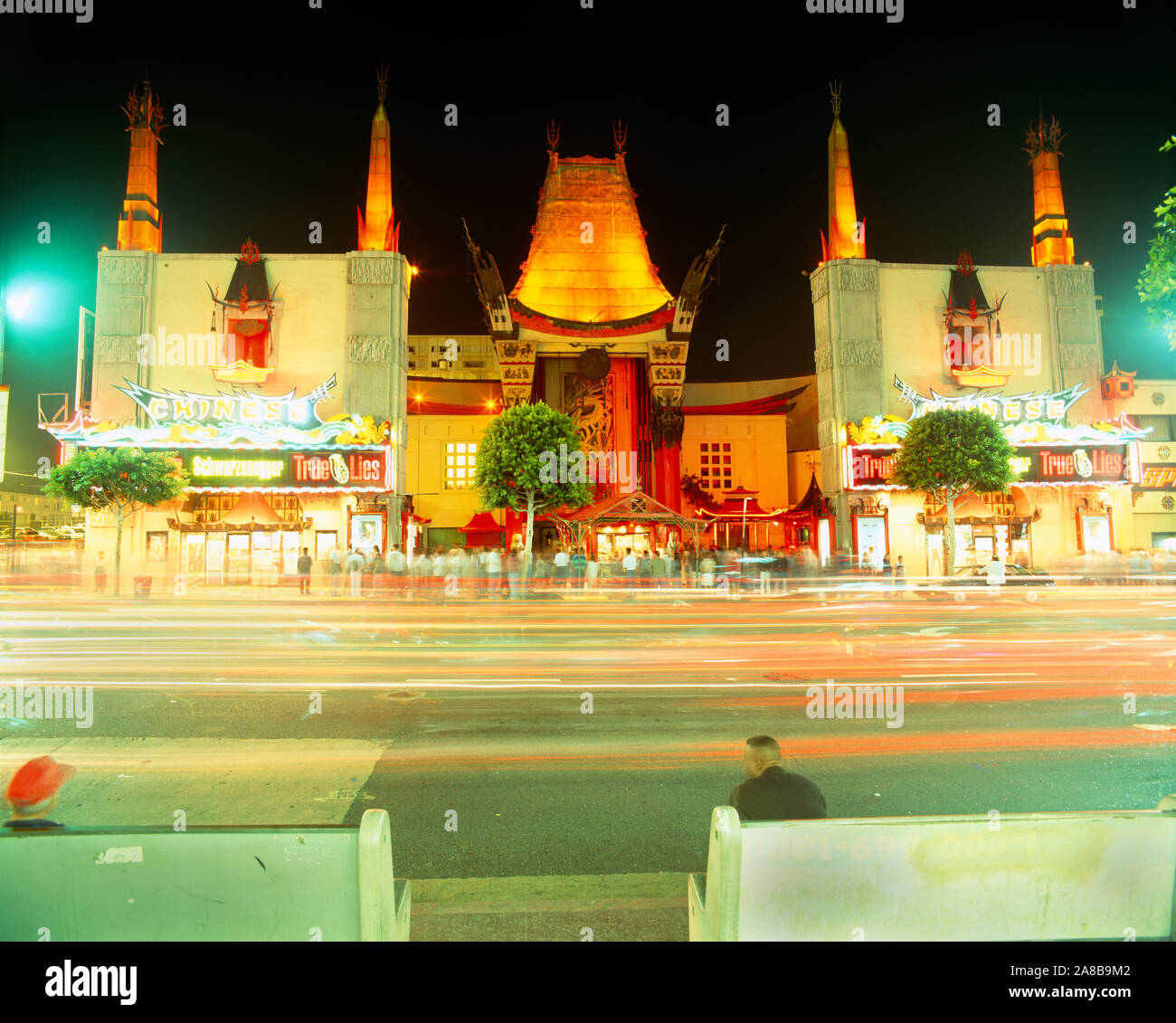 Façade d'un théâtre, le Grauman's Chinese Theatre, Sunset Boulevard, ville de Los Angeles, Californie, USA Banque D'Images