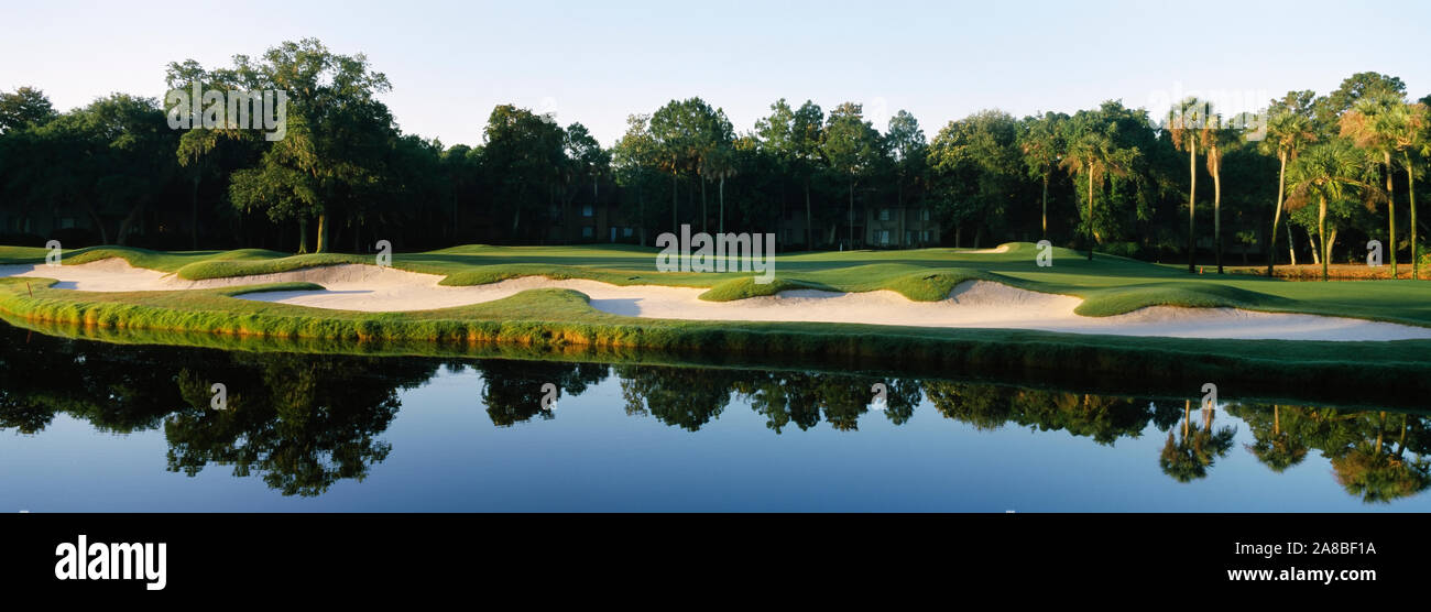 Lac d'un parcours de golf, Kiawah Island Golf Resort, Kiawah Island, comté de Charleston, Caroline du Sud, USA Banque D'Images