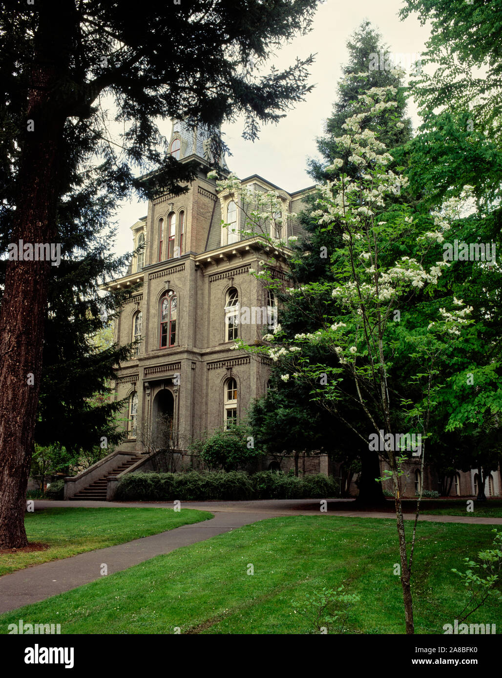 Deady Hall, University of Oregon, Eugene, Oregon, USA Banque D'Images
