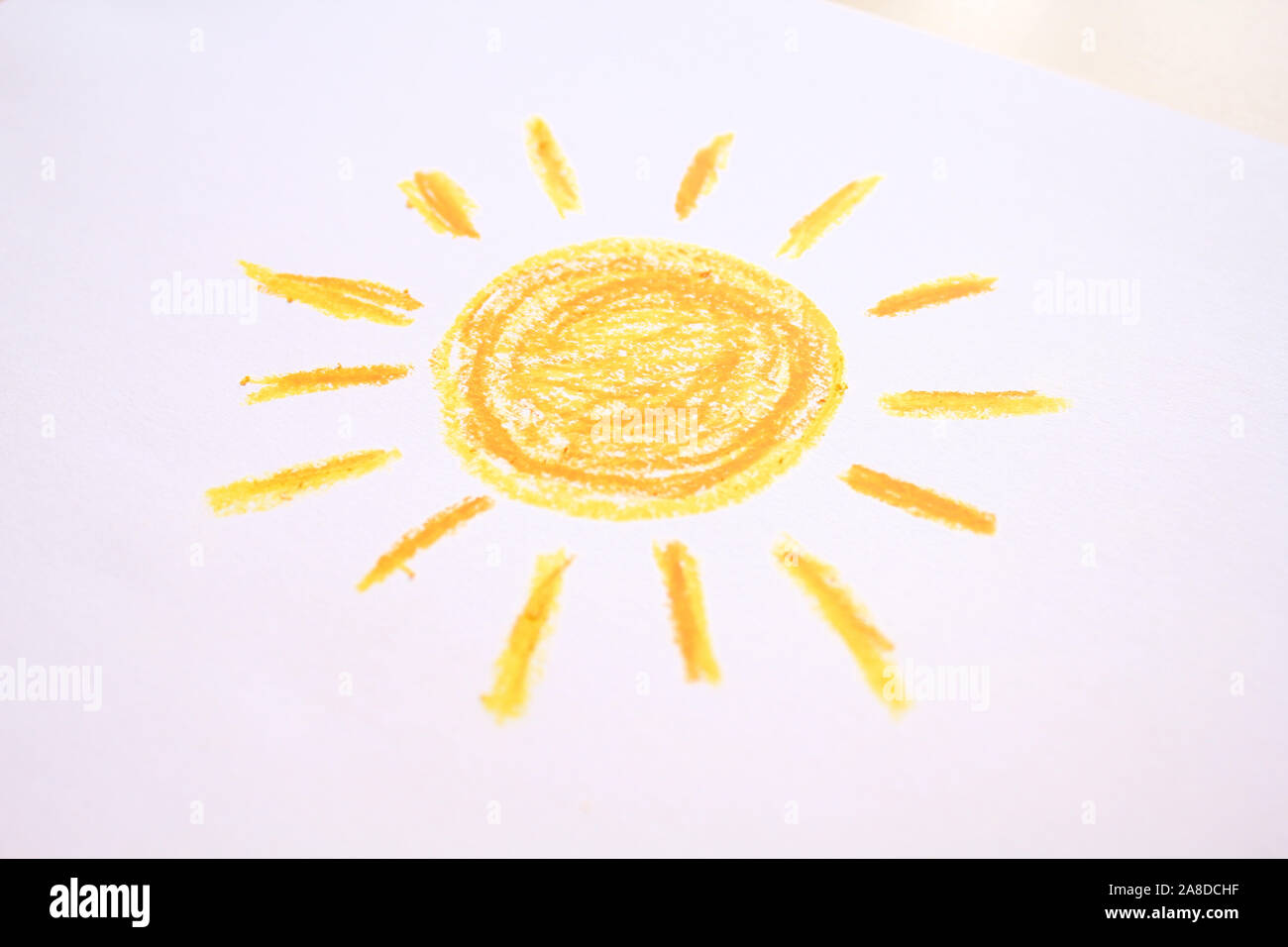 Photo de dessin sur papier crayon Sun Photo Stock - Alamy