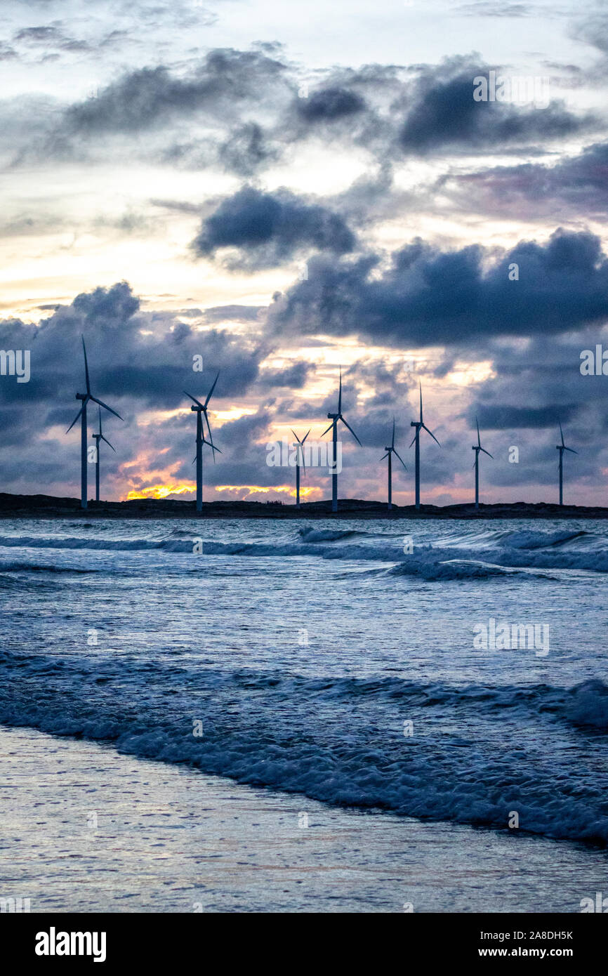 Coucher du soleil à icarai de amontada céara au nord-est braz Banque D'Images