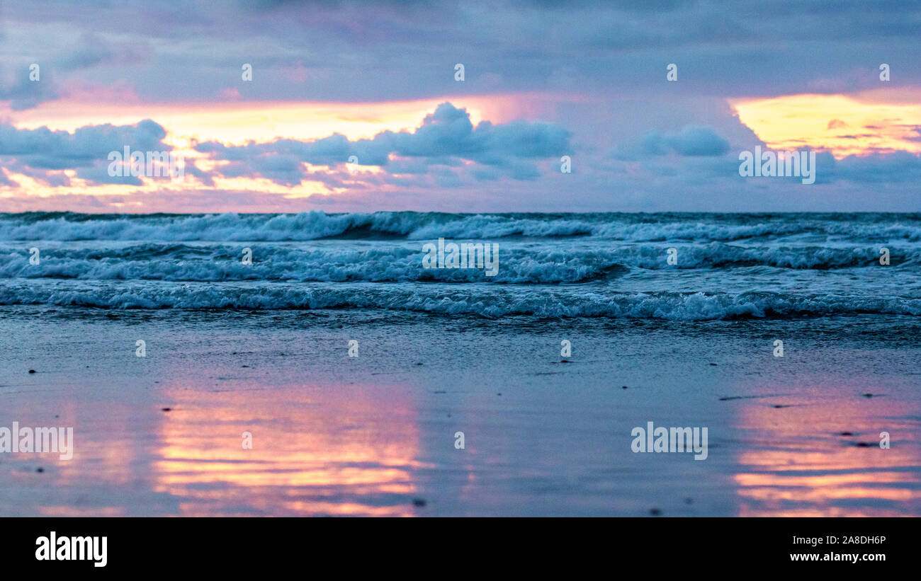 Coucher du soleil à icarai de amontada céara au nord-est braz Banque D'Images