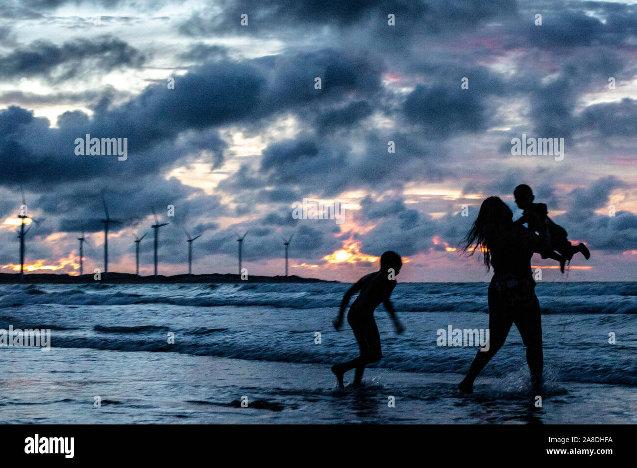 Coucher du soleil à icarai de amontada céara au nord-est braz Banque D'Images