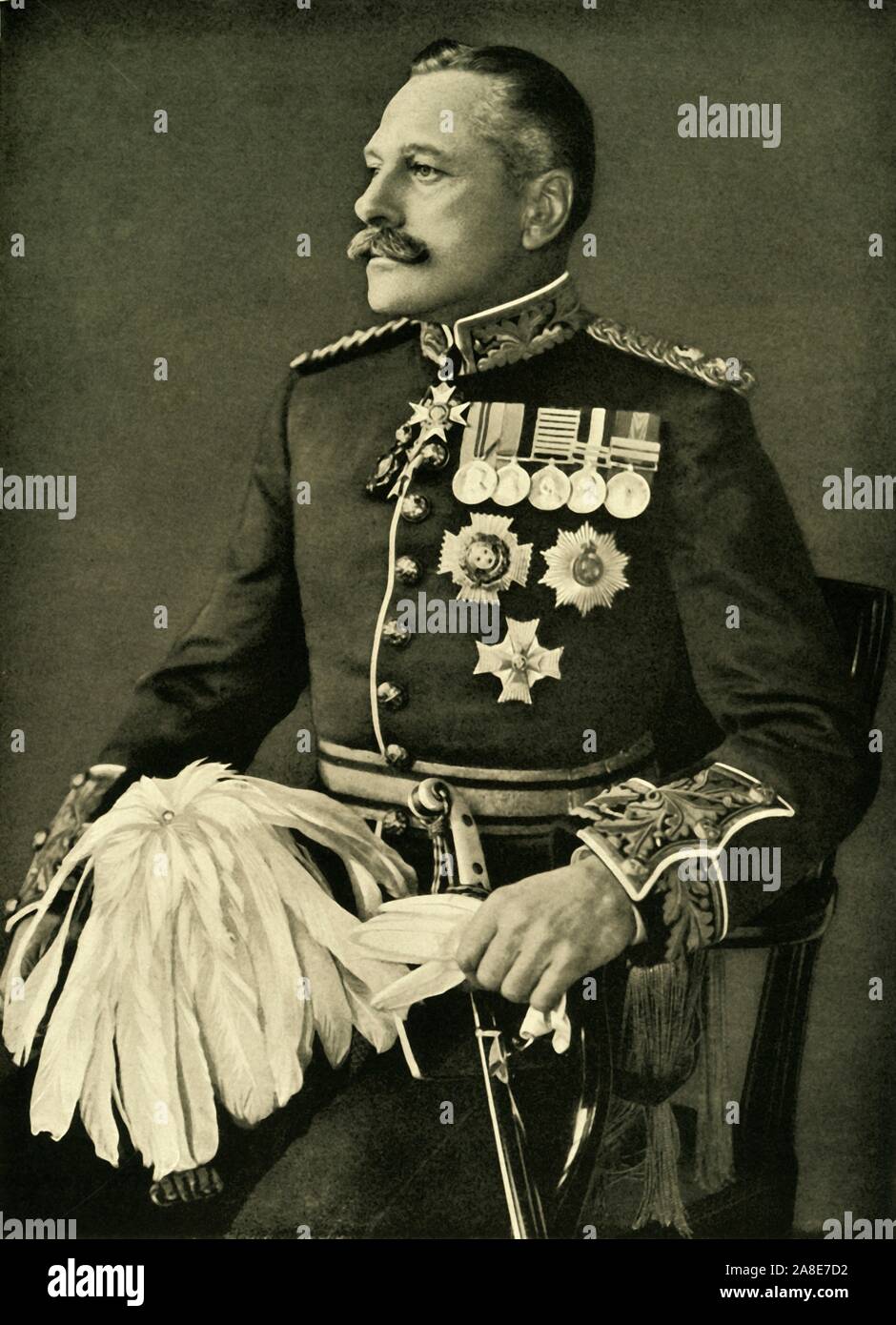 'Le maréchal sir Douglas Haig, K.C.B. Commandant l'Armée britannique en France', fin du xixe siècle-début du xxe siècle, (c1920). Portrait de Douglas Haig, 1er comte Haig (1861-1928) qui a commandé le Corps expéditionnaire britannique sur le front occidental pendant la Première Guerre mondiale. Haig endurées que critiquer les deux millions de victimes britanniques perdu sous son commandement. À partir de "la Grande Guerre mondiale : une histoire", Volume V, édité par Frank UN Mumby. [Le Gresham Publishing Company Ltd, London, c1920] Banque D'Images