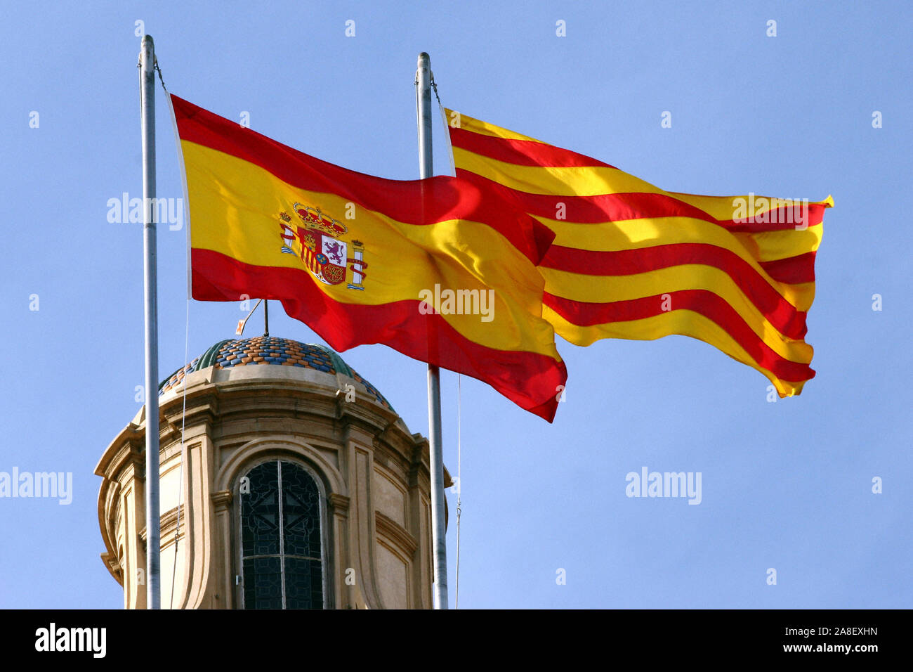 Fahnen von Spanien, Barvelona, Katalonien, Banque D'Images